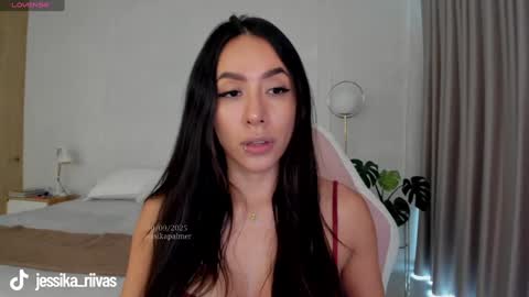 Snapshot of jessikapalmer chatting on October 6, 2025, 4:04 pm online show from October 6, 2025, 4:04 pm