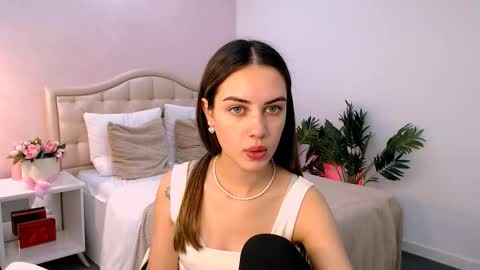 Jesskats online show from September 28, 2025, 6:19 am