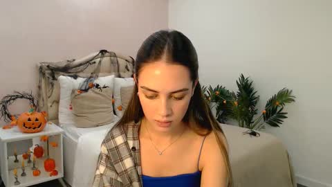 Jesskats online show from October 29, 2025, 8:43 pm