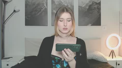 Snapshot of jessstonem chatting on October 28, 2025, 8:11 pm jessstonem online show from October 28, 2025, 8:11 pm