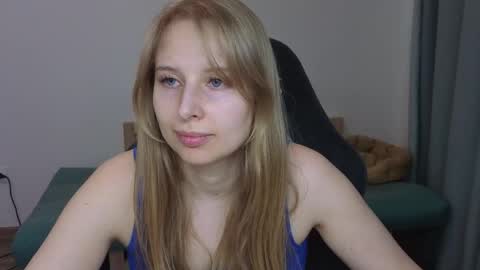 Snapshot of jessy_comely chatting on June 8, 2026, 3:23 pm Jessy online show from June 8, 2026, 3:23 pm