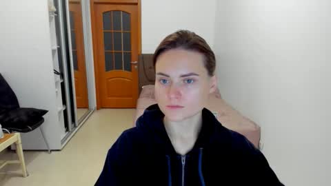 Polina online show from November 28, 2025, 10:51 am
