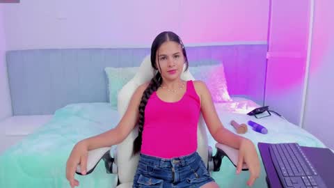 jessy_naugthy18 online show from September 17, 2025, 10:17 am