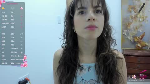 jessye_golden online show from December 3, 2025, 2:15 pm