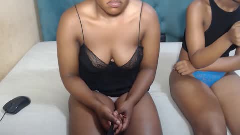 jessyhoneyx online show from November 18, 2025, 3:34 am