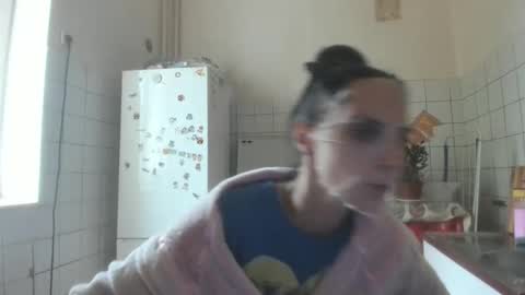 Jessy online show from September 12, 2025, 12:05 pm