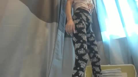 Jessy online show from October 25, 2025, 6:10 am