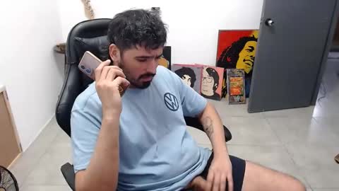 jesuswtf86 online show from January 23, 2025, 9:39 pm