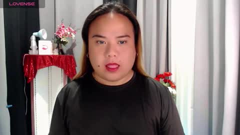 jesy_001 online show from October 25, 2025, 7:38 am