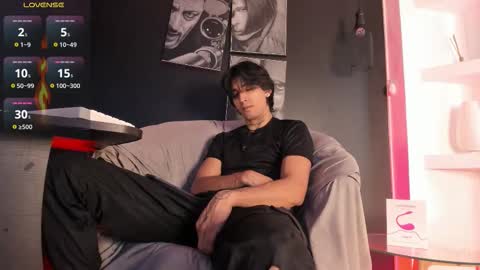 jett_savage online show from November 7, 2025, 4:51 pm