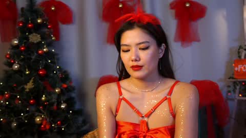 Hi all. My name is Naomi and Im glad to see you in my room  online show from December 20, 2024, 7:17 pm