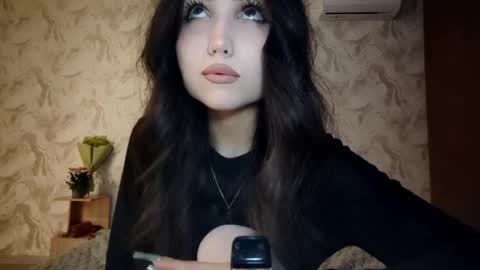 I am Gina ntmu Lets hit 10 Thumbs Up together online show from March 15, 2026, 2:23 pm