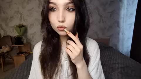 I am Gina ntmu Lets hit 10 Thumbs Up together online show from March 26, 2026, 1:28 pm