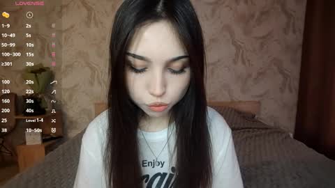 I am Gina ntmu Lets hit 10 Thumbs Up together online show from April 8, 2026, 9:20 am