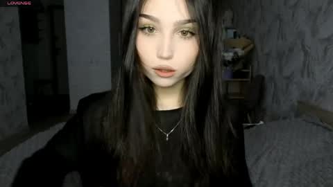 I am Gina ntmu Lets hit 10 Thumbs Up together online show from May 21, 2026, 4:41 am