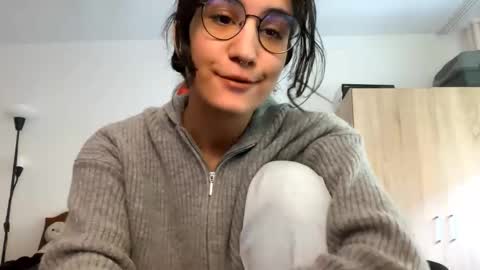 Snapshot of jettycuteeva chatting on November 9, 2025, 8:34 am Eva online show from November 9, 2025, 8:34 am