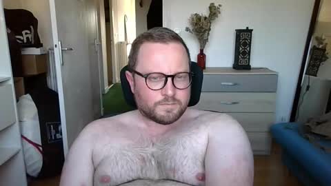 Snapshot of jeuneloup92 chatting on October 13, 2025, 3:56 pm jeuneloup92 online show from October 13, 2025, 3:56 pm