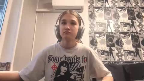 Snapshot of jewelldurham chatting on November 30, 2025, 1:04 pm Helgi online show from November 30, 2025, 1:04 pm