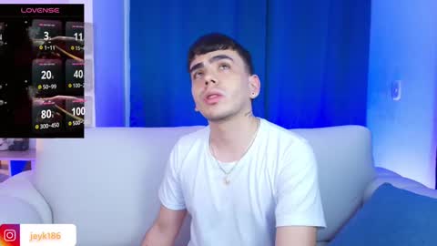 Snapshot of jey_keler chatting on November 15, 2025, 9:43 pm jey keler online show from November 15, 2025, 9:43 pm