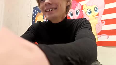 Snapshot of jeycob_ice chatting on February 18, 2026, 6:15 pm jeycob ice online show from February 18, 2026, 6:15 pm