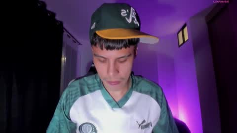 Snapshot of jeyden_camilo chatting on December 19, 2025, 11:01 pm Jeyden Camilo online show from December 19, 2025, 11:01 pm