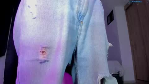 Snapshot of jeyden_camilo chatting on May 6, 2026, 2:29 am Jeyden Camilo online show from May 6, 2026, 2:29 am