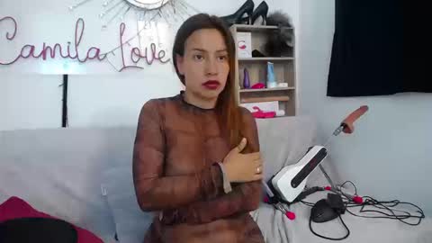 Camila online show from September 12, 2025, 5:13 pm