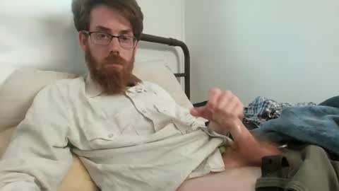 L online show from September 11, 2025, 8:42 pm