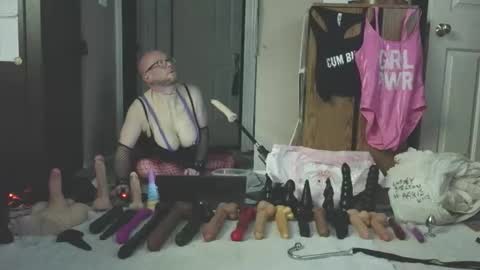 Snapshot of jghosty69 chatting on October 12, 2025, 2:32 am Nasty Cumslut online show from October 12, 2025, 2:32 am