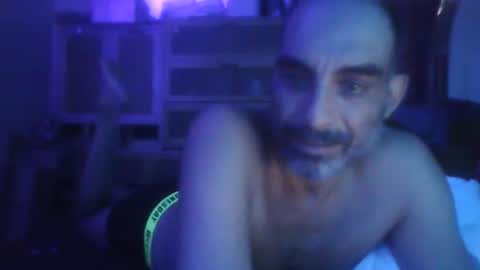 Snapshot of jglarsbel chatting on May 14, 2026, 8:37 pm jglarsbel online show from May 14, 2026, 8:37 pm