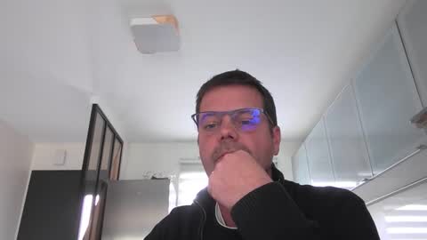 jhmec44000 online show from May 4, 2026, 10:11 am