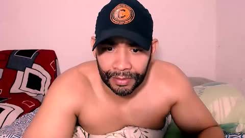 Snapshot of jho173027 chatting on November 5, 2025, 5:40 am En moreno online show from November 5, 2025, 5:40 am