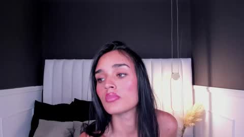 Jhoana  online show from January 18, 2025, 11:22 pm