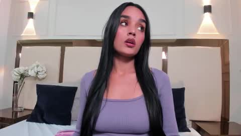 Jhoana  online show from October 20, 2025, 6:41 pm