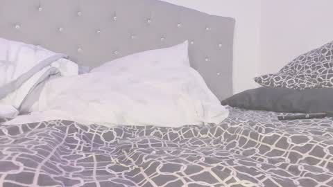 jhoanatrans22 online show from January 5, 2025, 9:47 pm