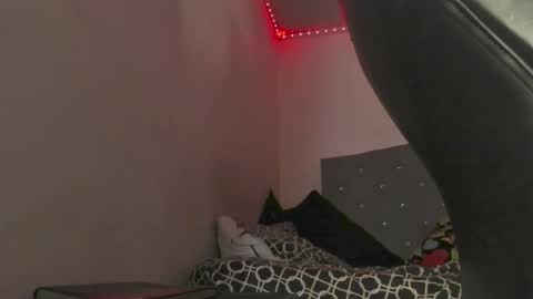 jhoanatrans22 online show from October 1, 2025, 2:23 pm