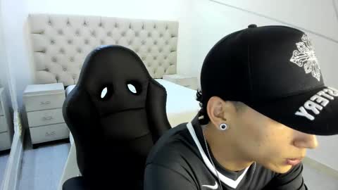 jhoanleandro online show from February 2, 2026, 6:23 am