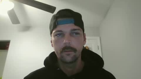 jholls online show from February 8, 2025, 4:36 pm