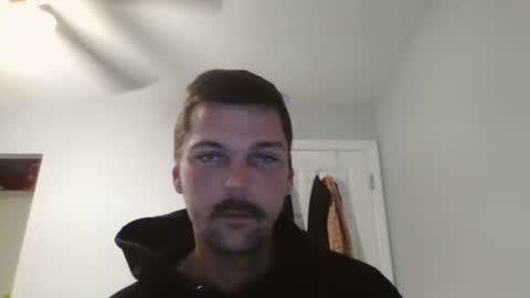 jholls online show from February 8, 2025, 7:38 pm