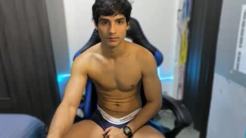 Snapshot of jhon_2000s chatting on December 22, 2025, 10:56 am jhon online show from December 22, 2025, 10:56 am