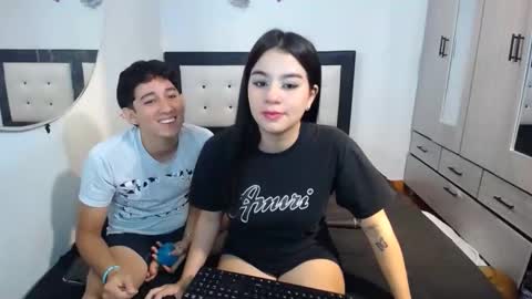 Jhon and nicolle online show from November 26, 2025, 8:48 am