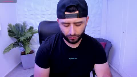 John Bear.... online show from December 28, 2024, 11:09 am