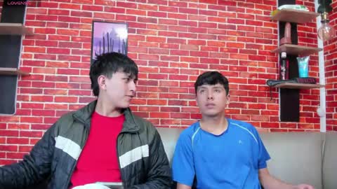 Snapshot of jhon_kleinn chatting on May 26, 2026, 8:05 pm Jake y Troy online show from May 26, 2026, 8:05 pm