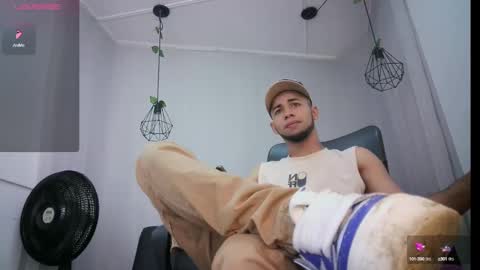 Snapshot of jhon_malo chatting on February 14, 2025, 5:41 am jhon_malo online show from February 14, 2025, 5:41 am