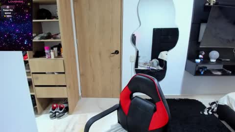 jhonaldsw online show from September 30, 2025, 12:21 pm