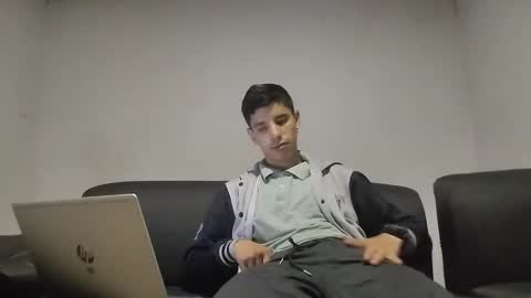 jhon online show from December 11, 2024, 4:18 am