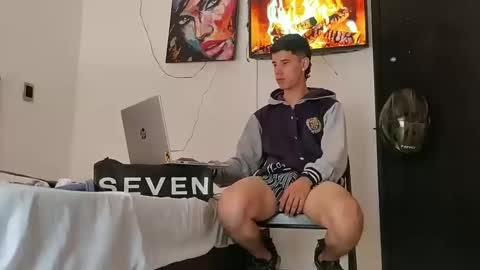 jhon online show from February 7, 2025, 3:08 pm