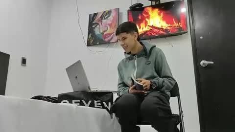 jhon online show from February 23, 2025, 6:45 pm