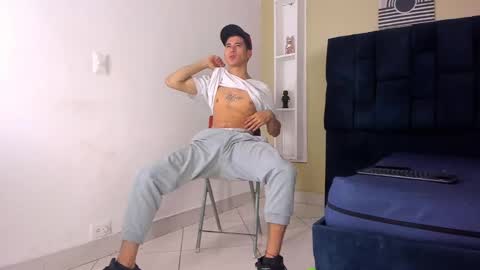 Jhon online show from January 28, 2025, 2:32 am