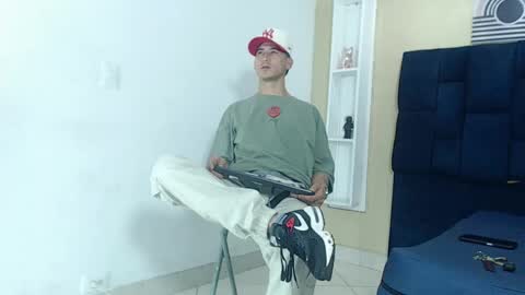 Jhon online show from February 23, 2025, 7:49 pm